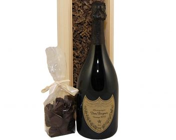 Dom Pérignon Vintage 2017 & Truffles Wood Box